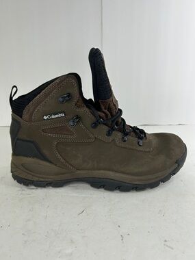 Columbia Men's Brown and Black Waterproof Hiking Boot